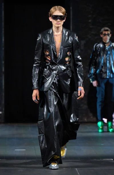 Look 19